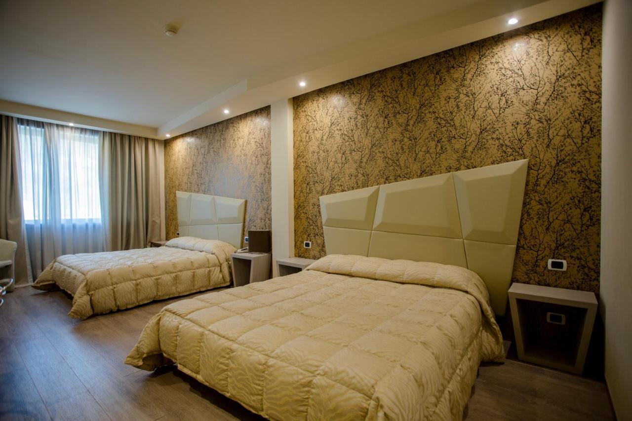 Hostellerie Du Cheval Blanc Aosta Zewnętrze zdjęcie